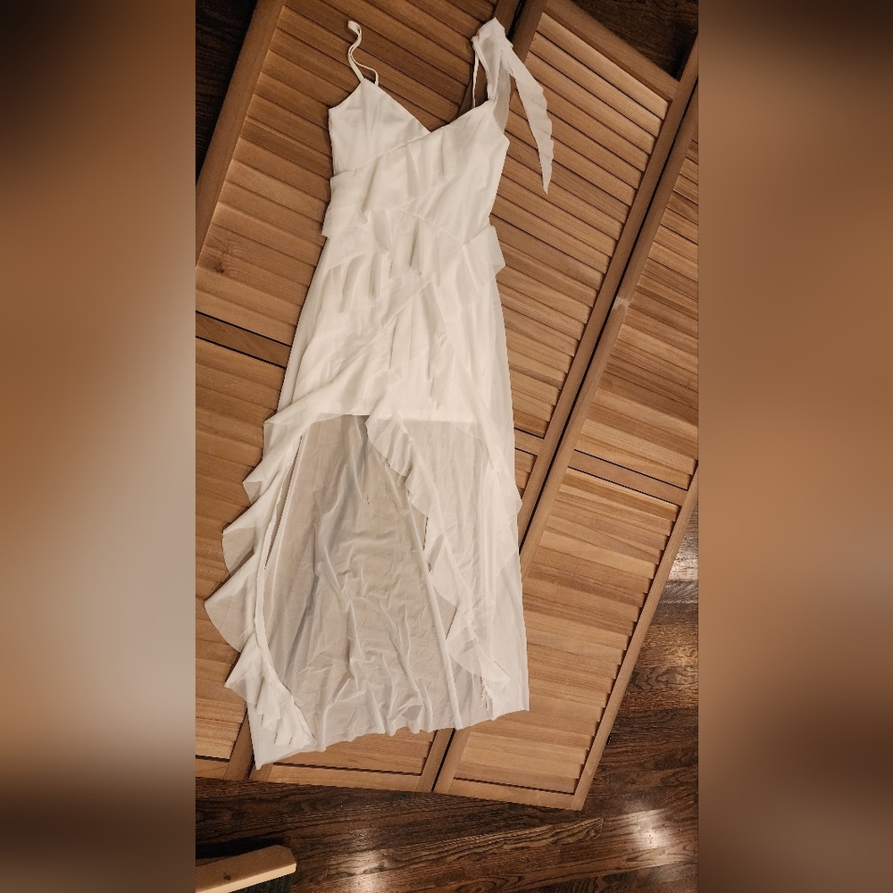 Spaghetti Strap White Lace Flowing Mesh Dress